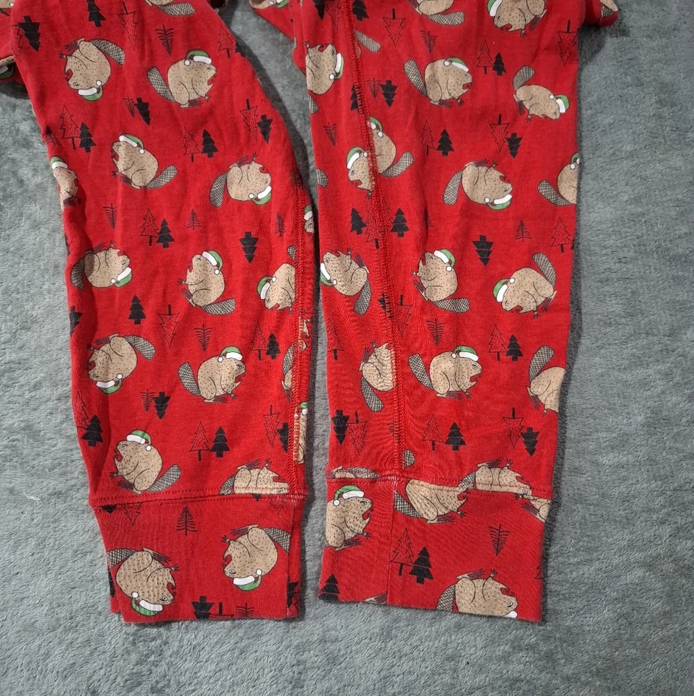 Duluth Trading Co Red Pajama Set with Floral Print - Picture 12 of 16